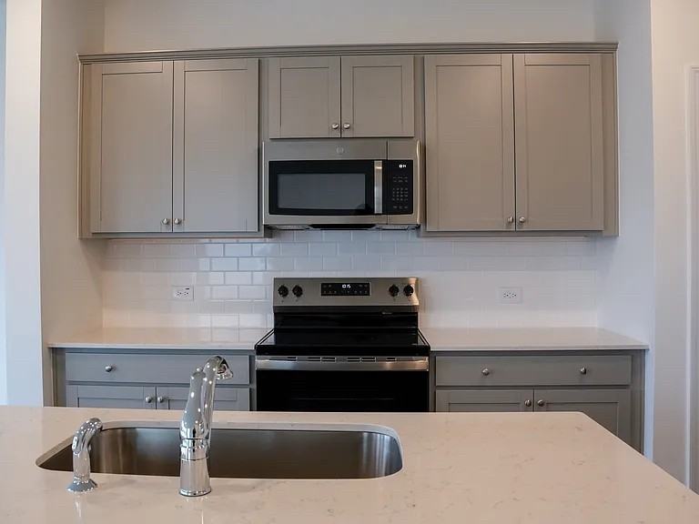 469 Fran Dr - Photo 7 of 20