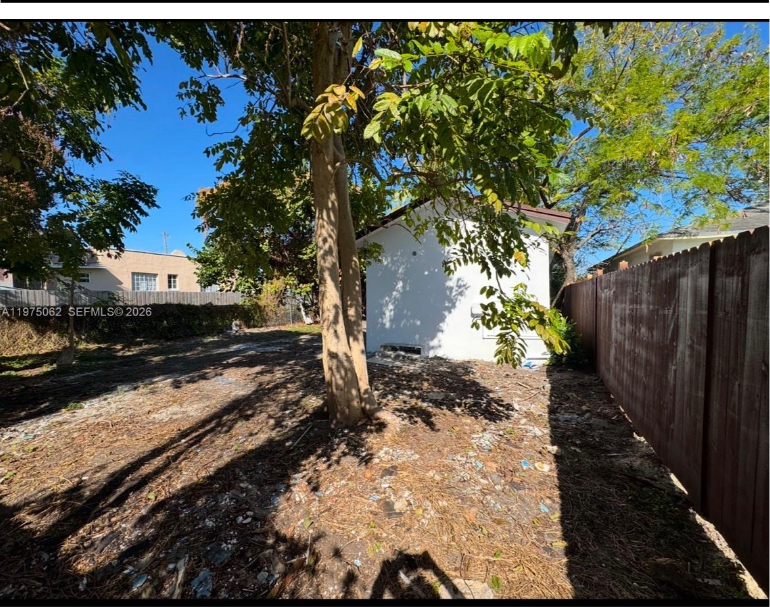 1762 Nwst - Photo 5 of 5