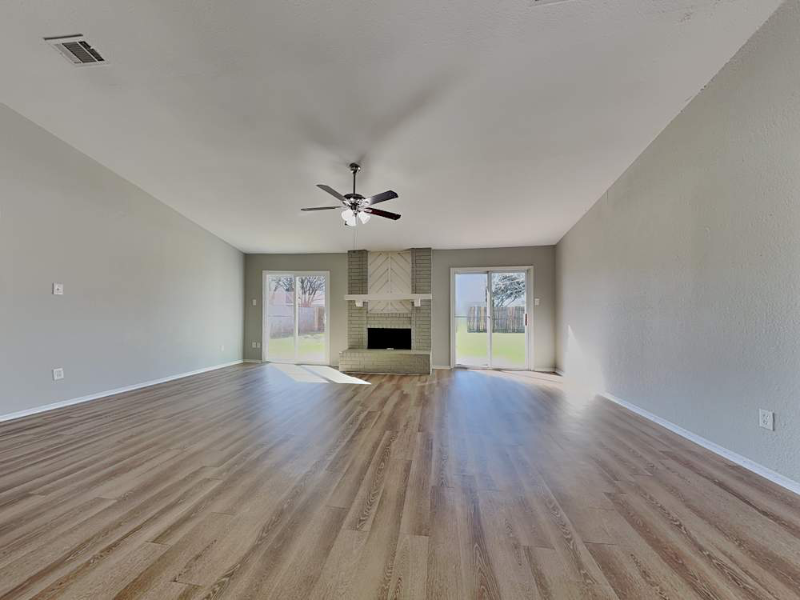 201 Kalmia Dr - Photo 2 of 10