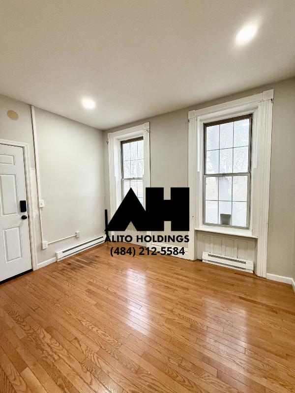 104 N 10th St #1 - Photo 7 of 14