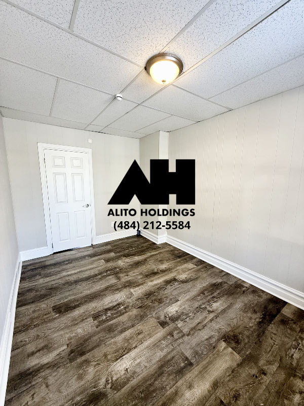 744 N 9th St #1 - Photo 5 of 16