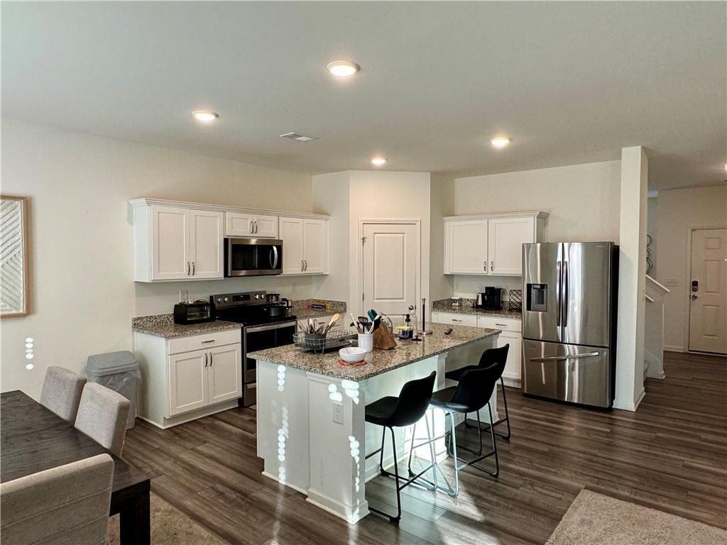 154 Andria Way Nw - Photo 3 of 18