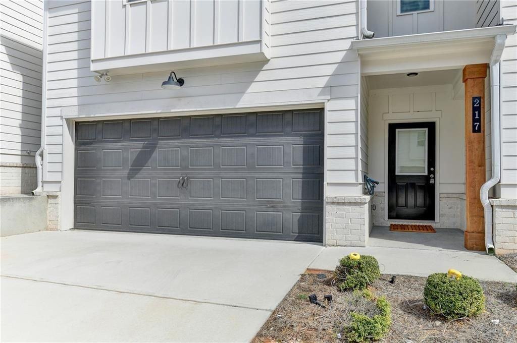 217 Rockfern Ter - Photo 3 of 50