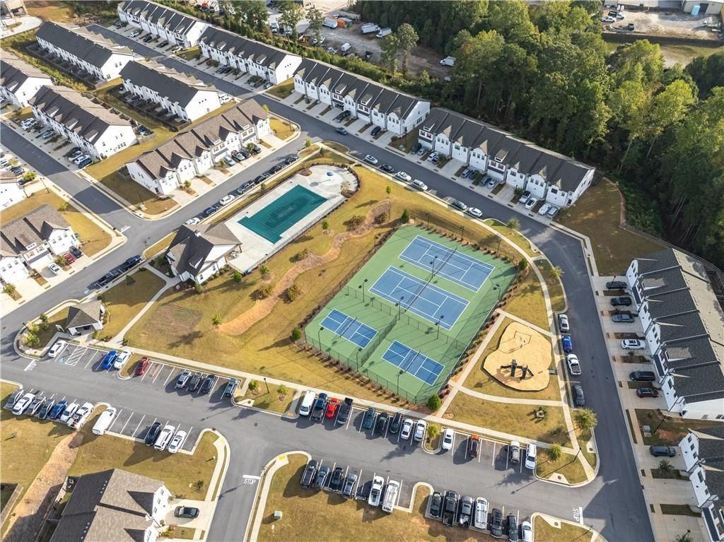 124 Auburn Woods Dr - Photo 4 of 34