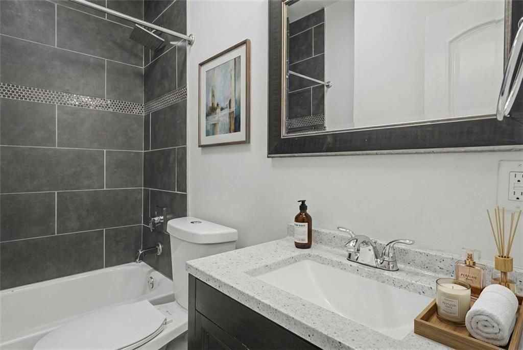 287 Mackenzie Dr Ne - Photo 6 of 13