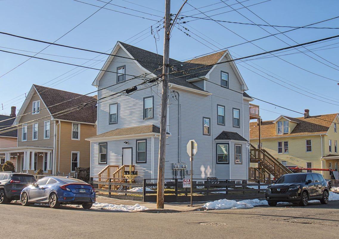 144 Cottage St - Photo 2 of 22