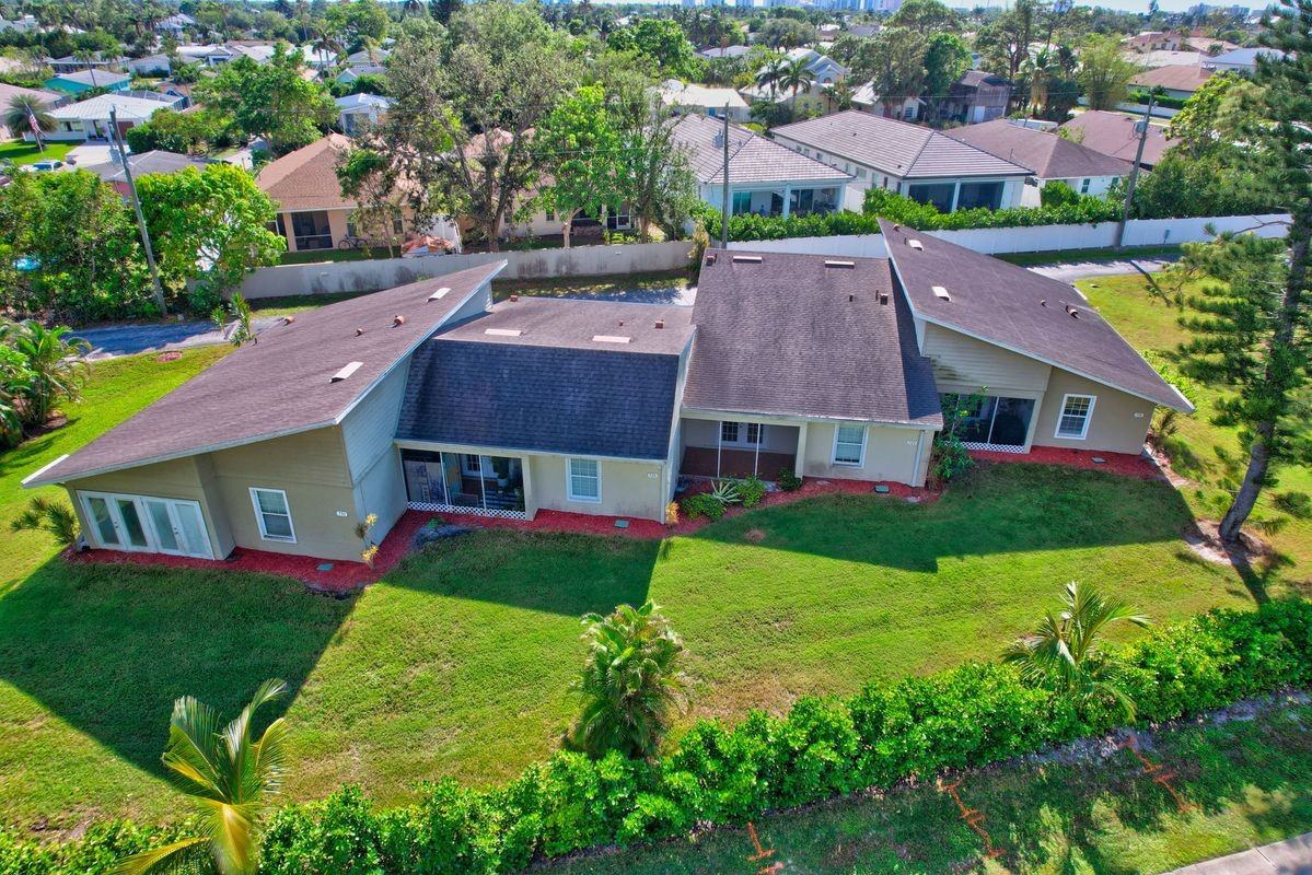 706 111th Ave N - Photo 3 of 15