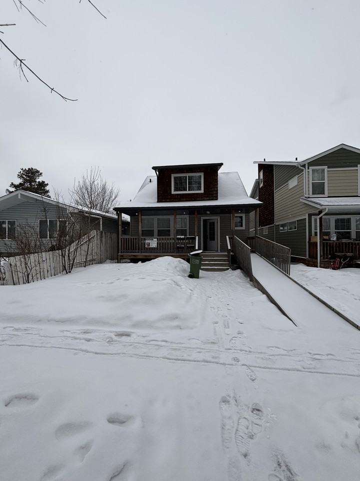 12224 60 Street Northwest - Photo 2 of 27