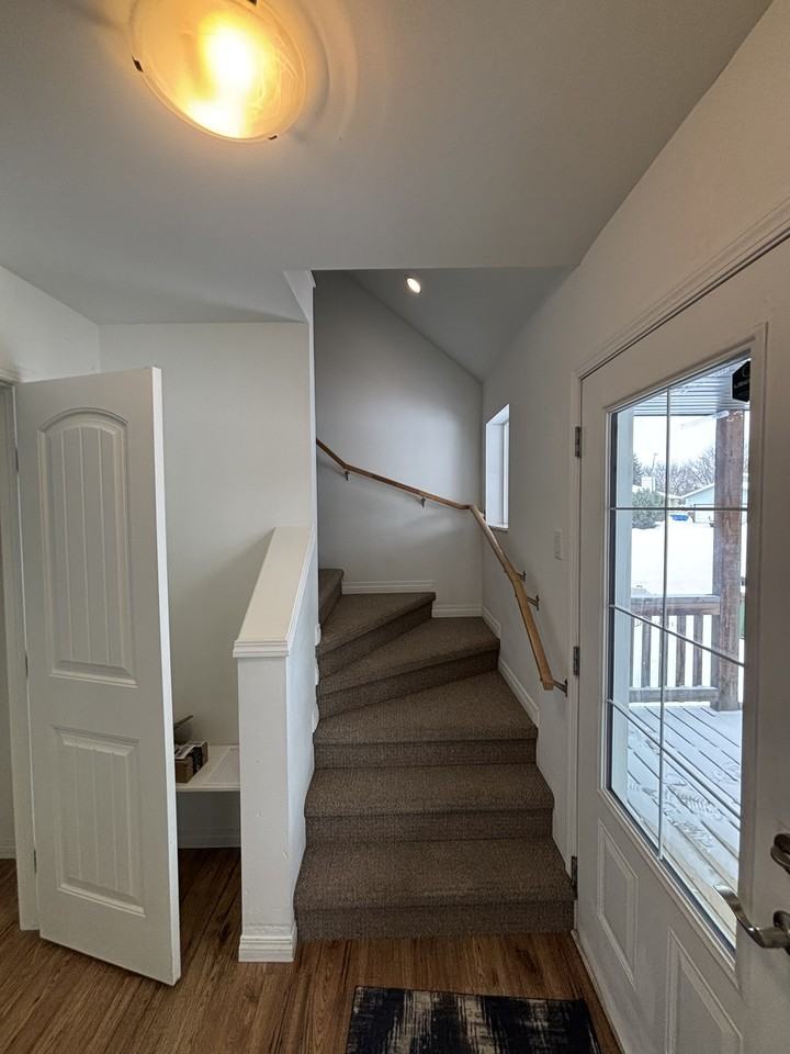 12224 60 Street Northwest - Photo 7 of 27