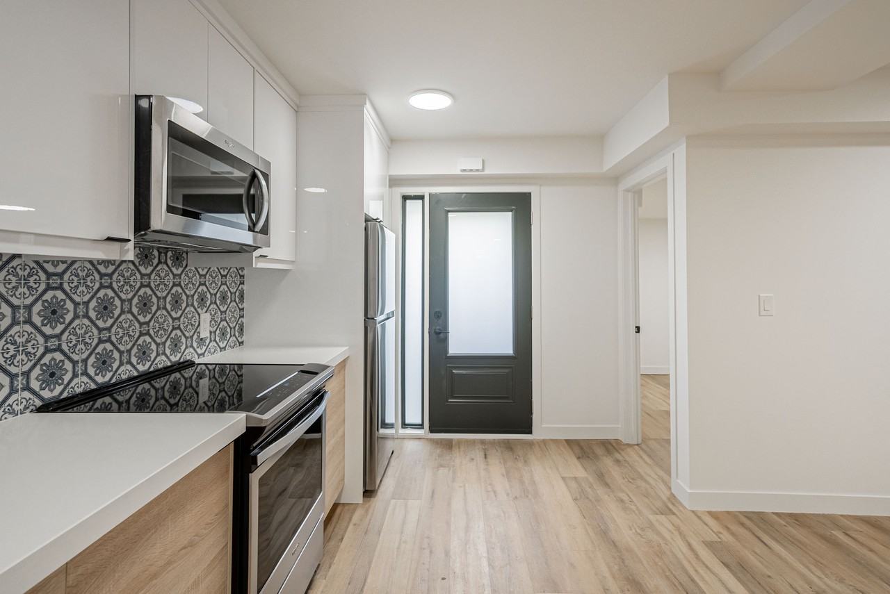 435 Grace Street #1 - Photo 4 of 17