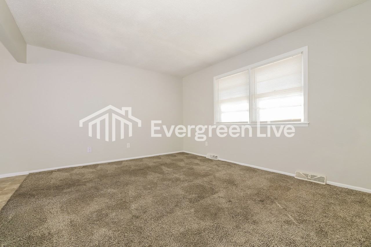 20018 E 12th Ter S - Photo 3 of 15