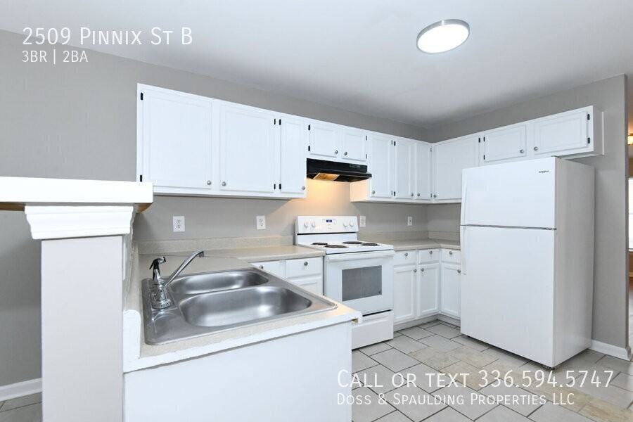 2509 Pinnix St - Photo 5 of 23