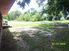 102 Acie Ave - Photo 2 of 10