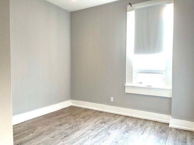 220 Ossington Avenue - Photo 6 of 11