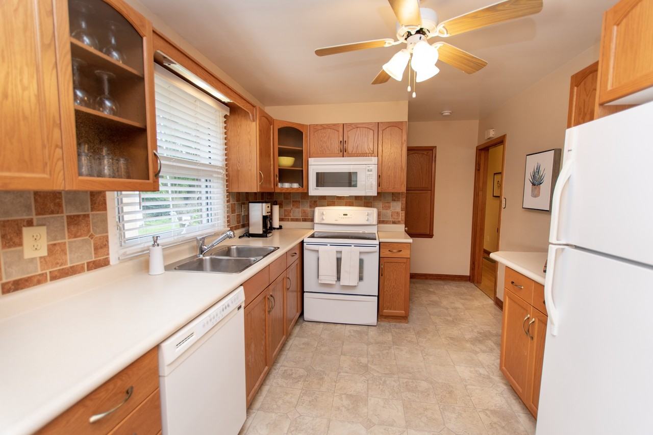 6 Robert Wallace Drive - Photo 4 of 24