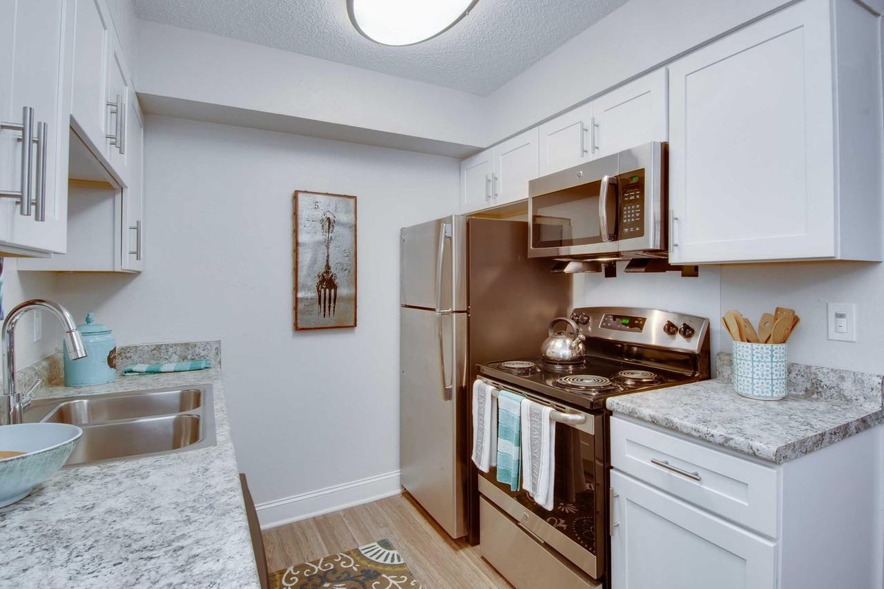 Nob Hill Apartment Homes - Photo 6 of 50