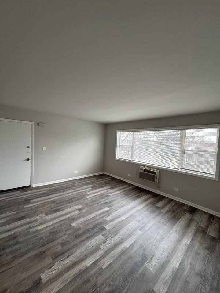 2040 S. 16th AvenueUnit 2C #2C - Photo 3 of 10