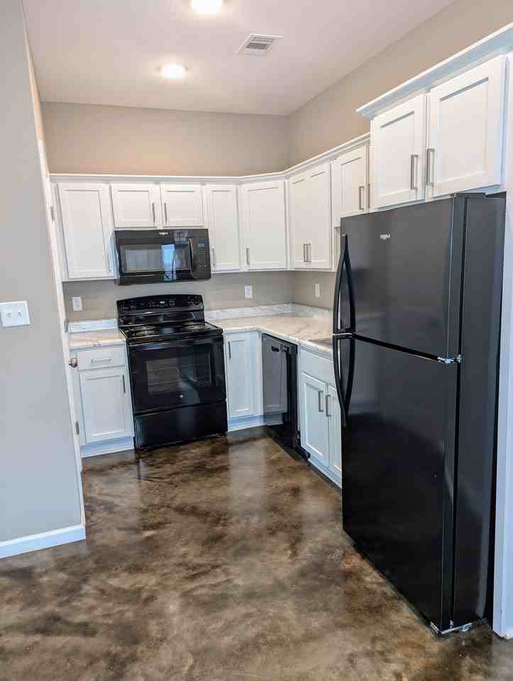 4300 Holcomb #402 - Photo 6 of 15