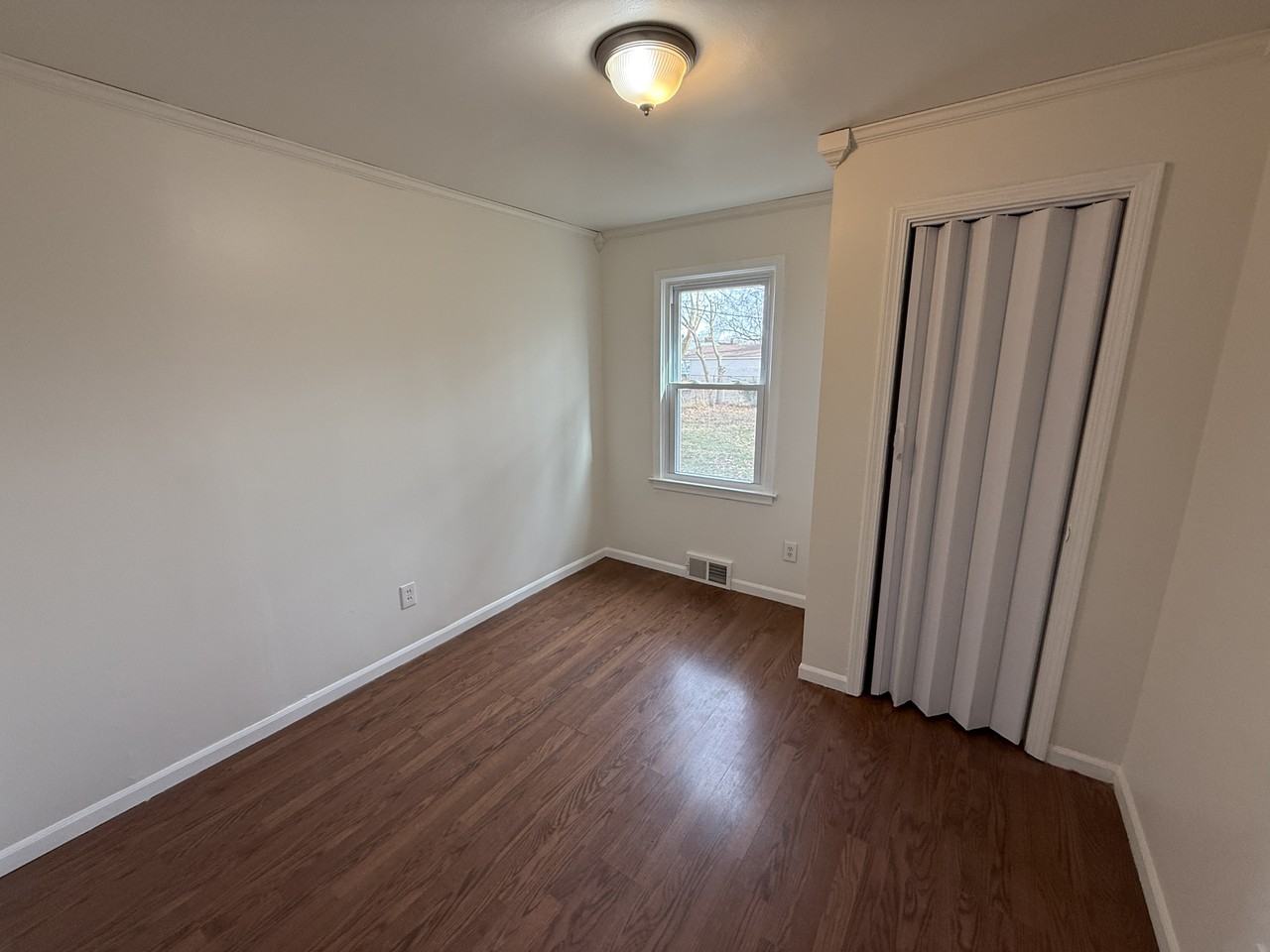 3737 Poplar Ave #NA - Photo 6 of 8