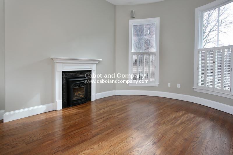 207 W Canton St #3 - Photo 4 of 6