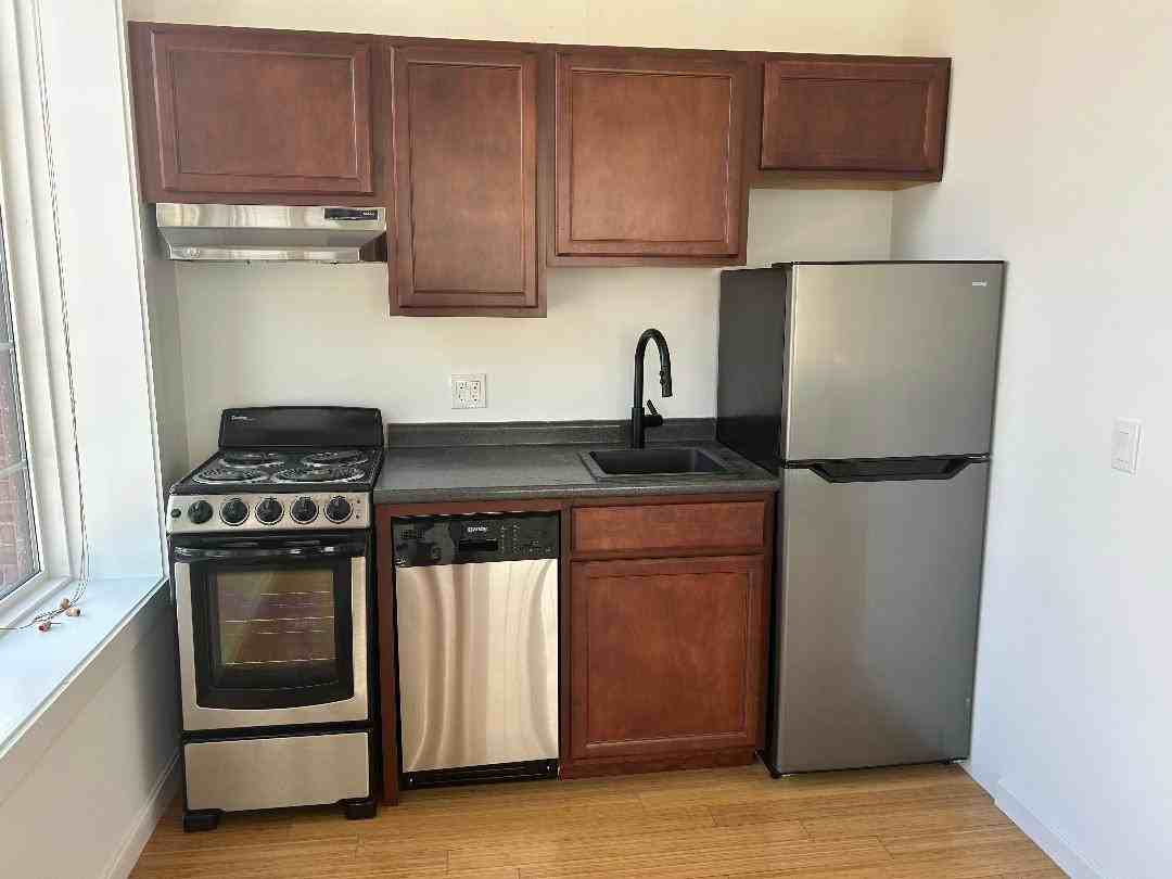 8 Grove St #307 - Photo 2 of 13