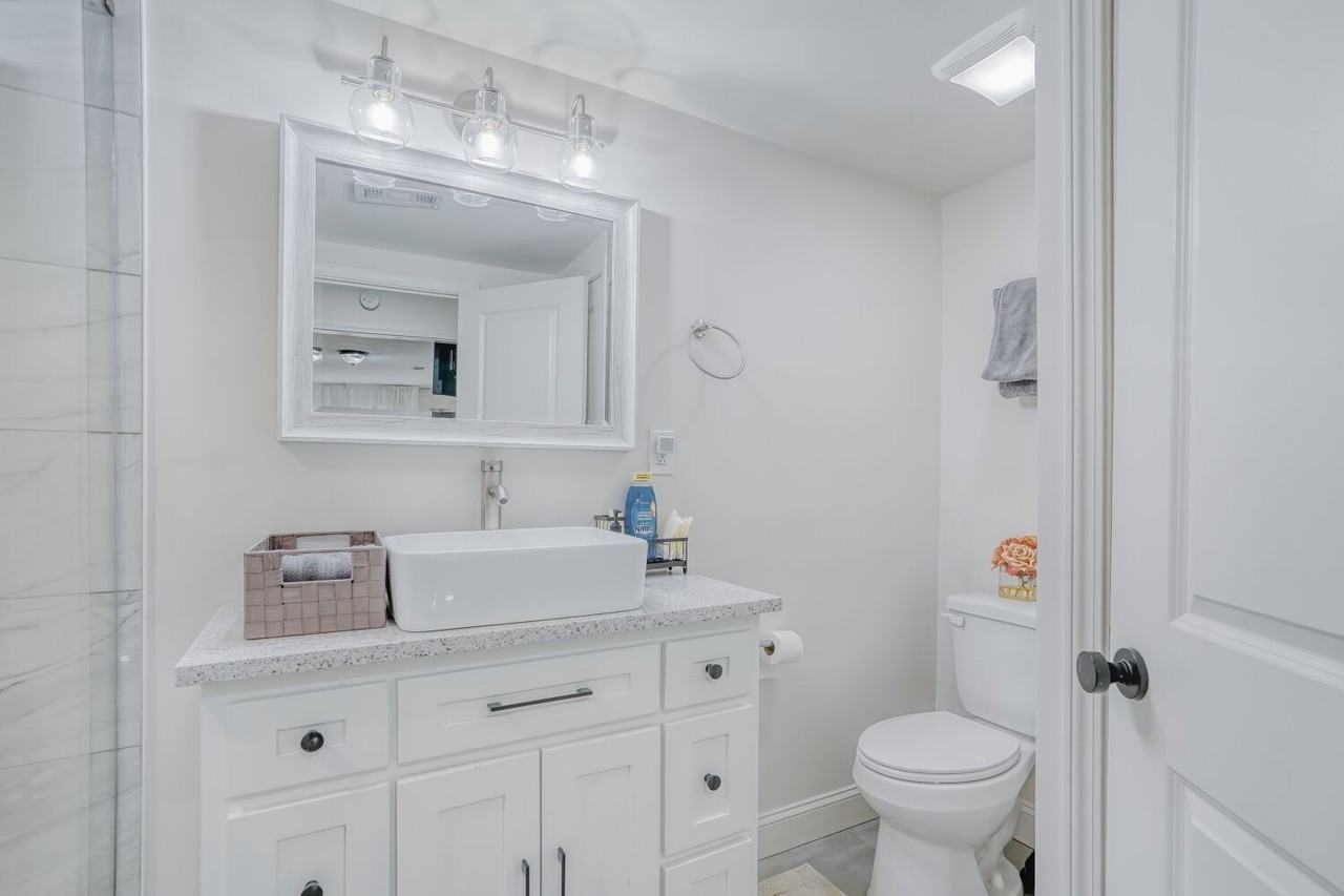 2221 Marann Dr Ne #1 - Photo 6 of 11