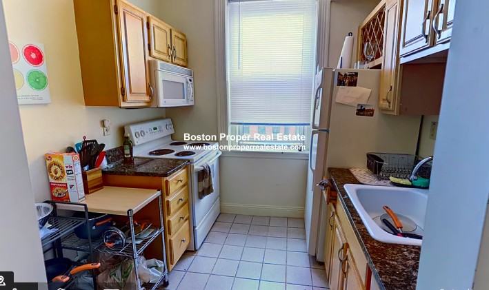 16 Queensberry St #24 - Photo 5 of 7