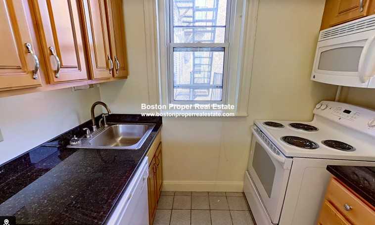 105 Queensberry St #10 - Photo 7 of 7