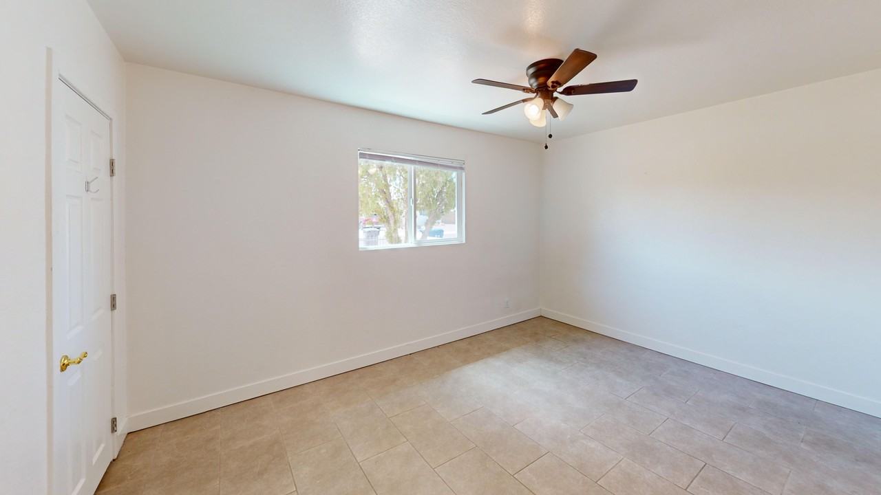 1408 E Orange St. #2 - Photo 2 of 20