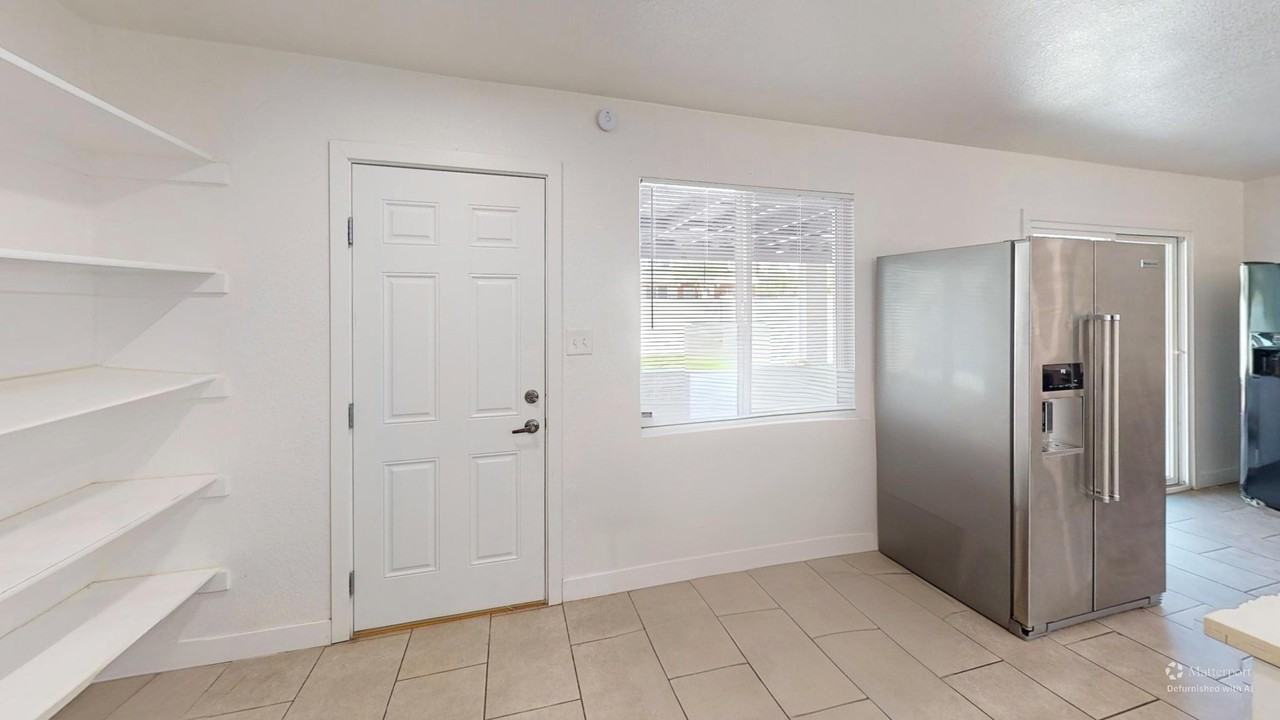 1408 E Orange St. #2 - Photo 3 of 20