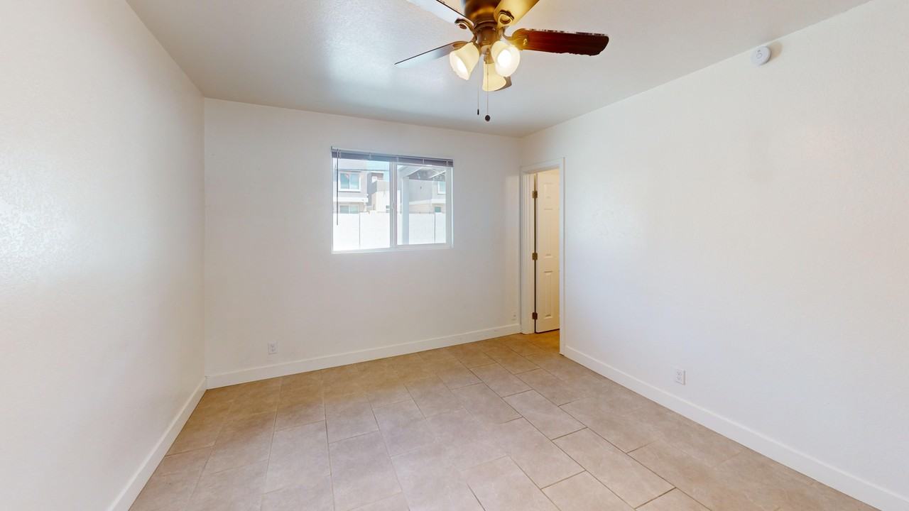 1408 E Orange St. #2 - Photo 6 of 20