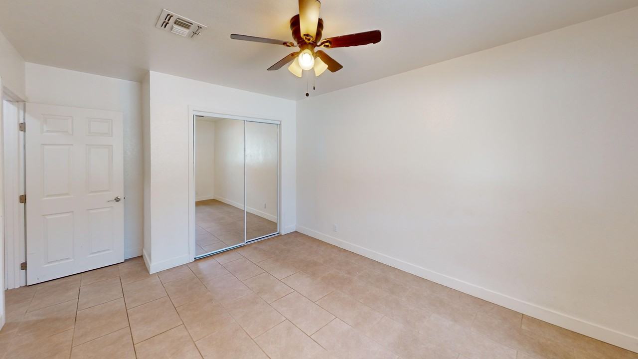 1408 E Orange St. #2 - Photo 7 of 20