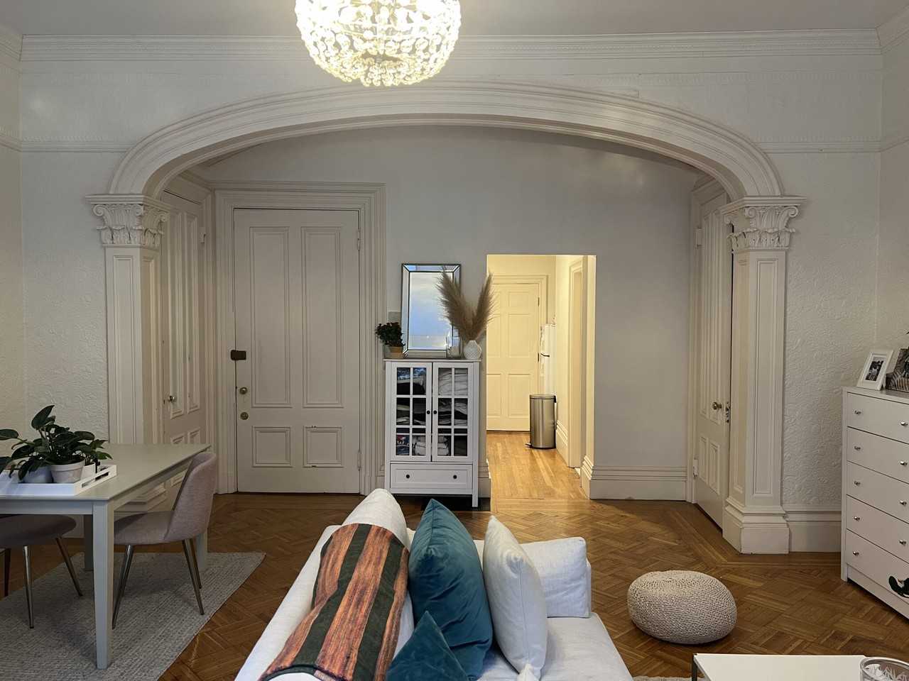 139 Beacon St #4 - Photo 3 of 11