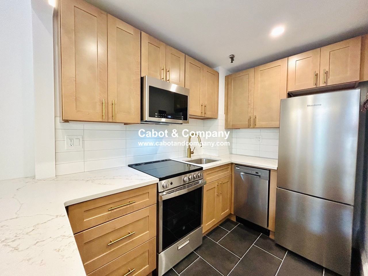 188 Marlborough St #5 - Photo 6 of 10