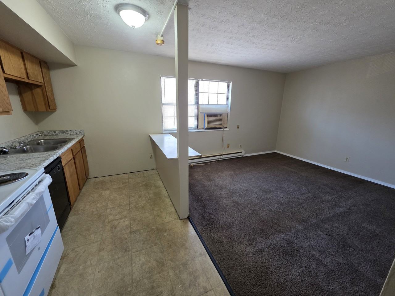 417 Sherman St #201 - Photo 2 of 5