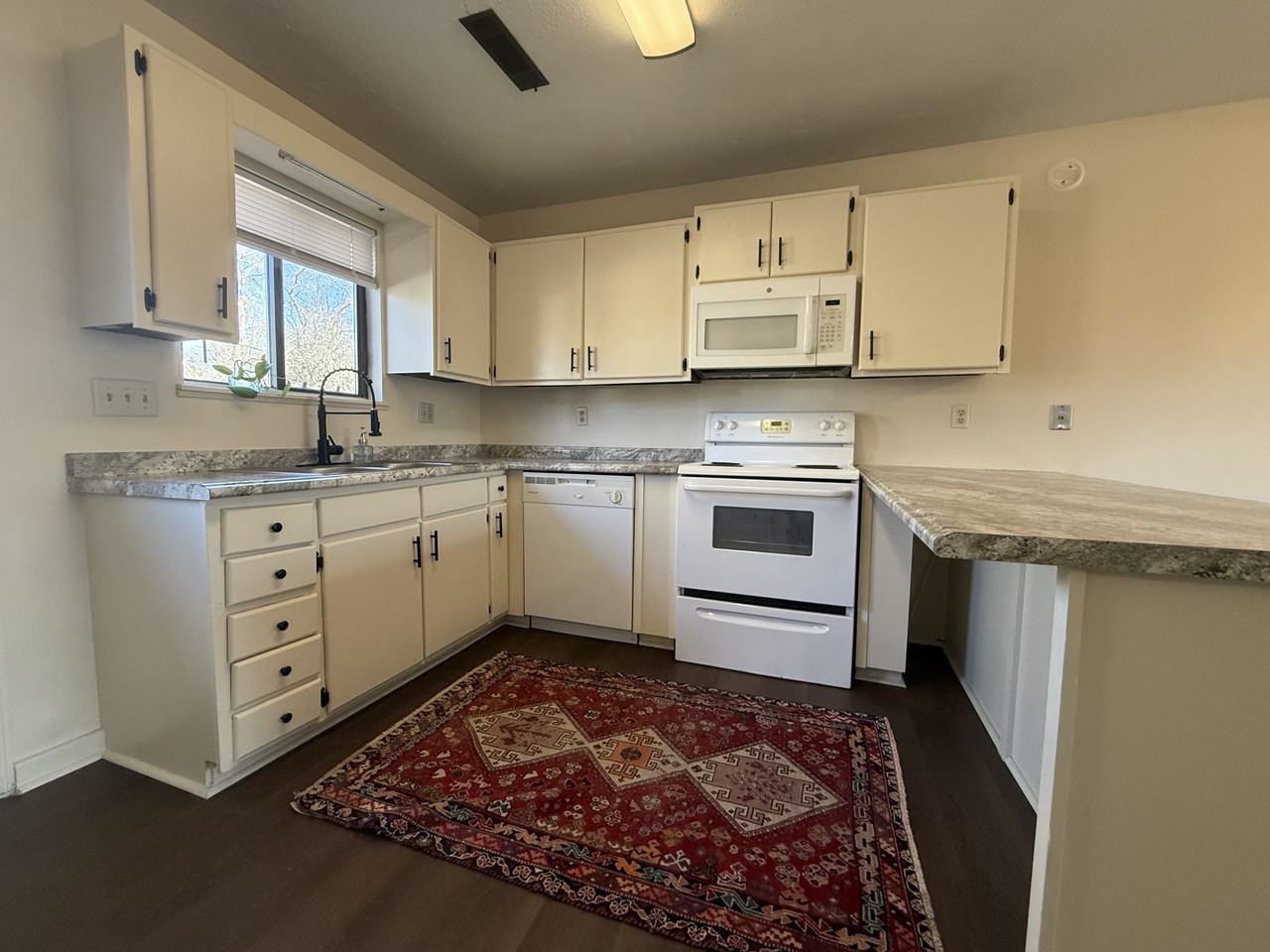 1914 Waldens Edge #1914 - Photo 5 of 14