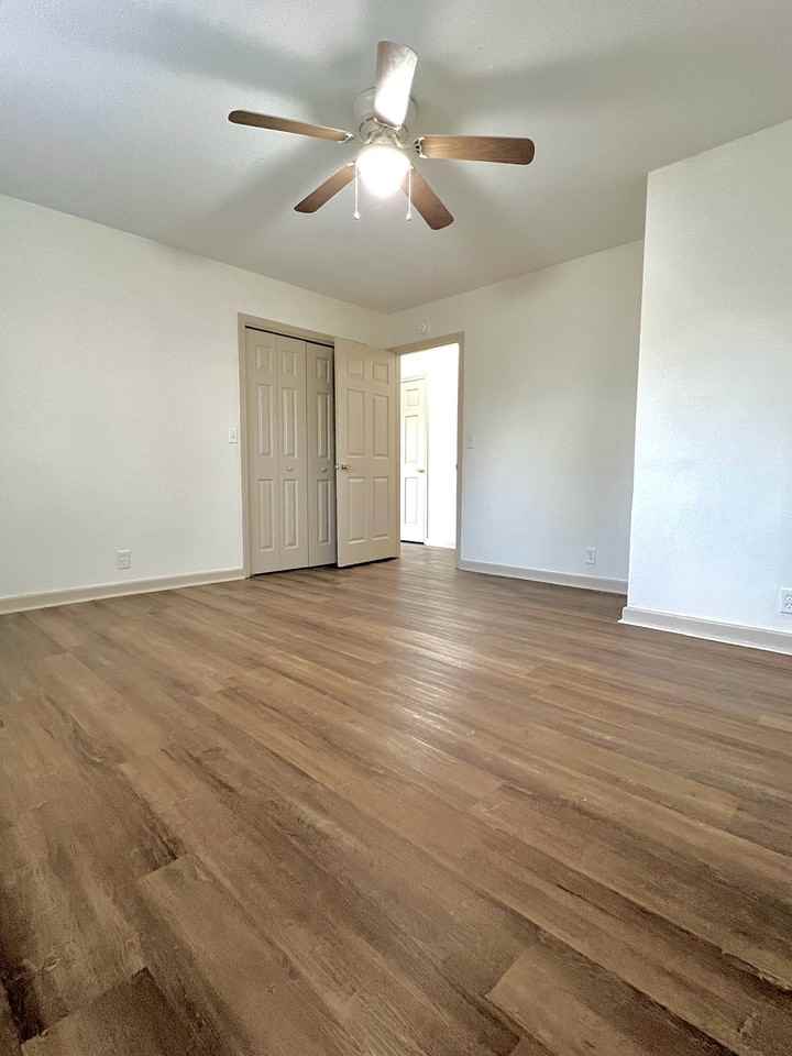 1906 Waldens Edge #1906 - Photo 5 of 7