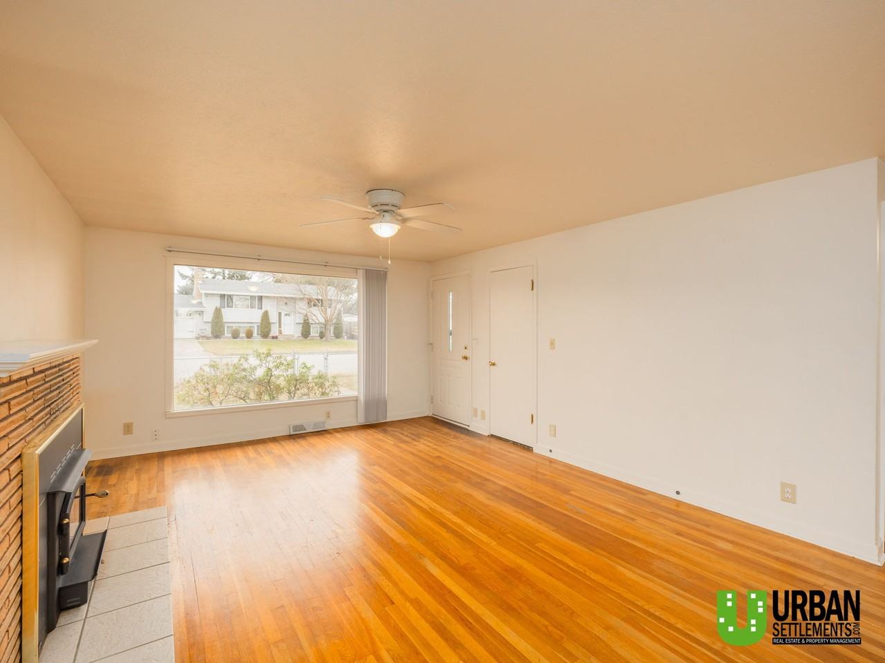 13104 E Desmet Ave #NA - Photo 3 of 31