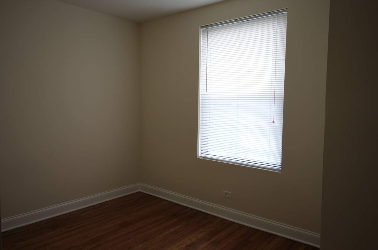 3316 W Lawrence Ave #2 - Photo 5 of 12