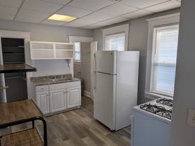 125 Main St #4 - Photo 1 of 1