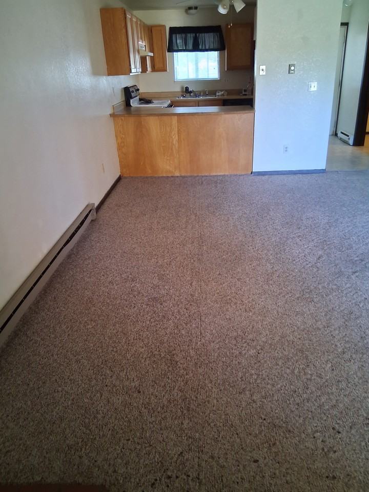 910 W 24th St #NA - Photo 2 of 7