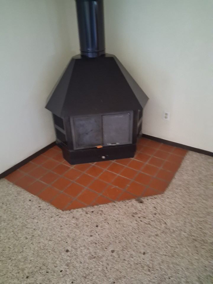 910 W 24th St #NA - Photo 6 of 7