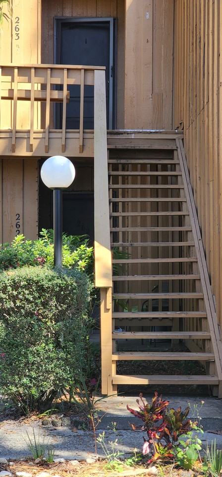 263 Crown Oaks Way #263 - Photo 3 of 18