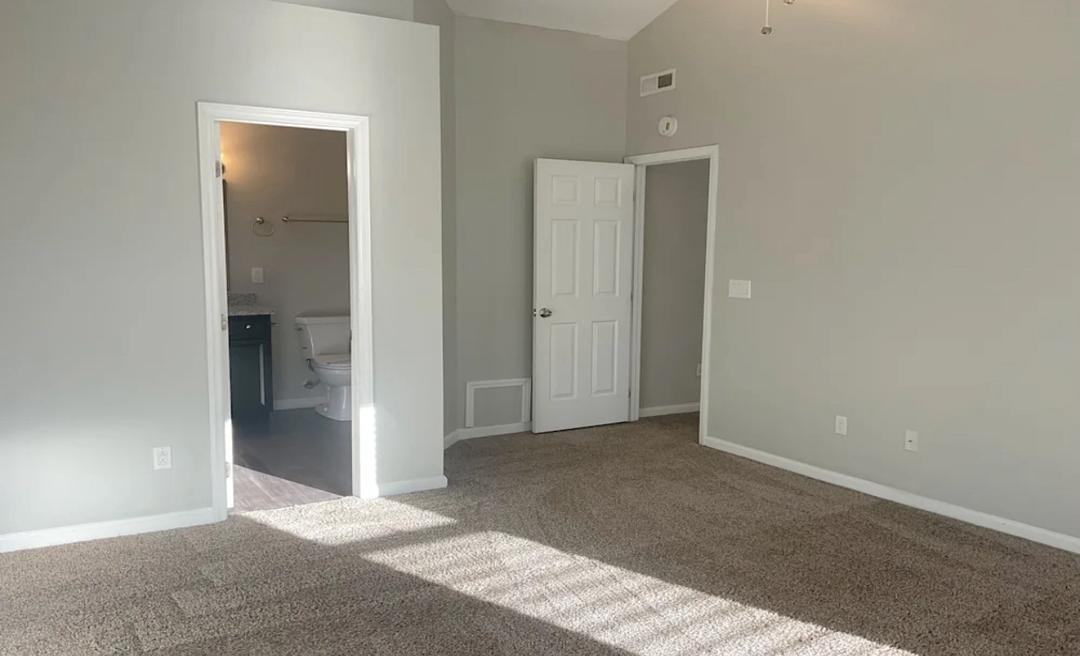 3136 Daingerfield Dr #NA - Photo 3 of 8