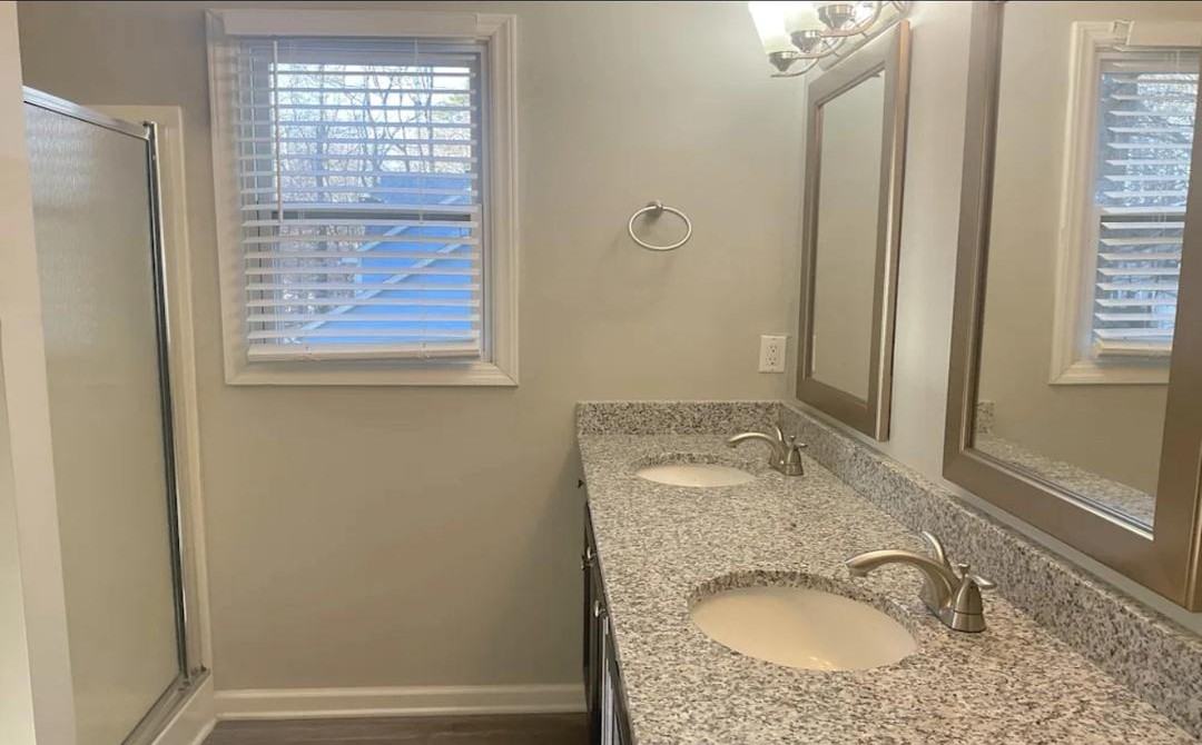 3136 Daingerfield Dr #NA - Photo 7 of 8