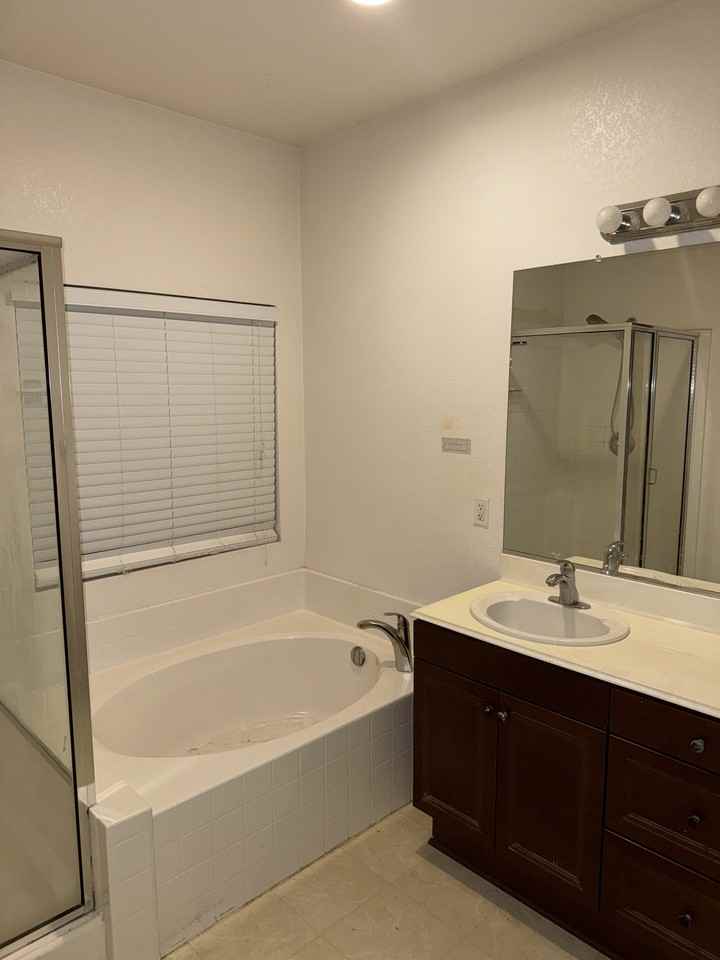 681 Sky View Ct W #NA - Photo 3 of 14