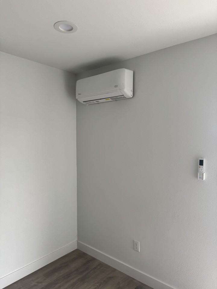 1487 Claremont Pl #NA - Photo 3 of 11