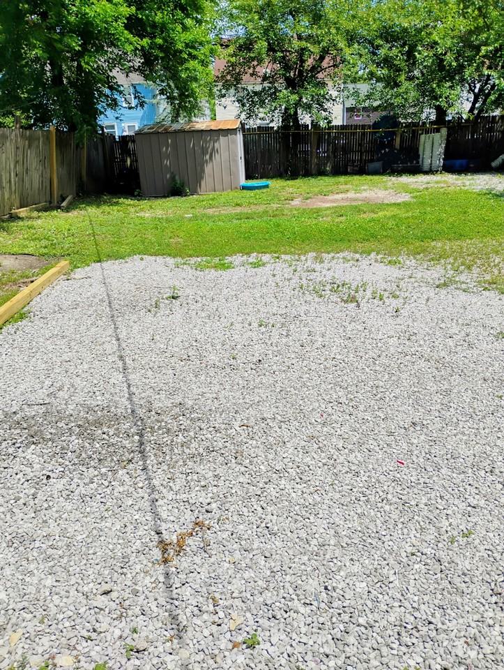 772 Whitethorne Ave #NA - Photo 4 of 12