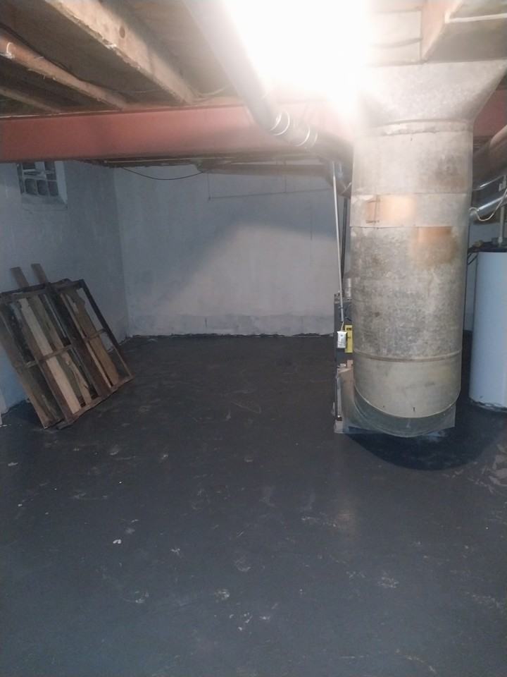 772 Whitethorne Ave #NA - Photo 5 of 12