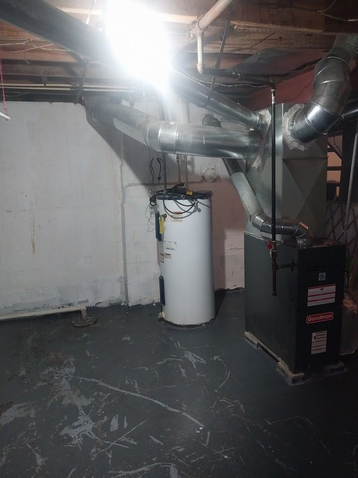 772 Whitethorne Ave #NA - Photo 6 of 12